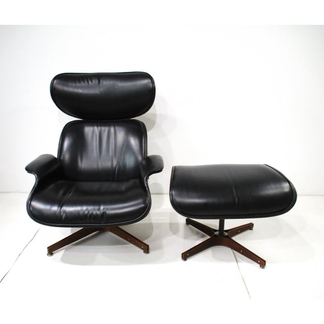 Plycraft Mr. Chair Walnut Lounge Chair by George Mulhauser for Plycraft For Sale - Image 4 of 18