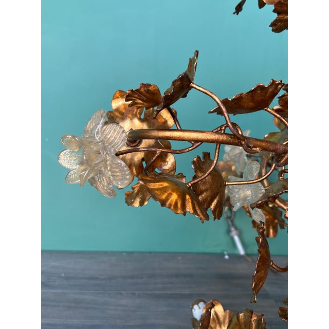 1960s Hollywood Regency Gilt Metal and Glass Roses Chandelier, Italy For Sale - Image 14 of 18