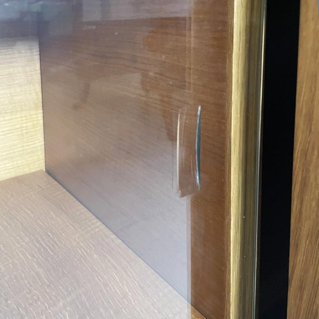 Mid-Century Modern Italian Sideboard in Wood, Glass, and Burgundy Leather, 1960s For Sale - Image 15 of 18