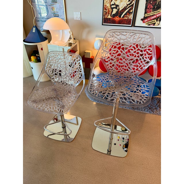 Pair of Marcello Ziliani for Casprini Caprice Adjustable Bar Stools Transparent Swivel Chairs Italy Space Age For Sale - Image 4 of 18