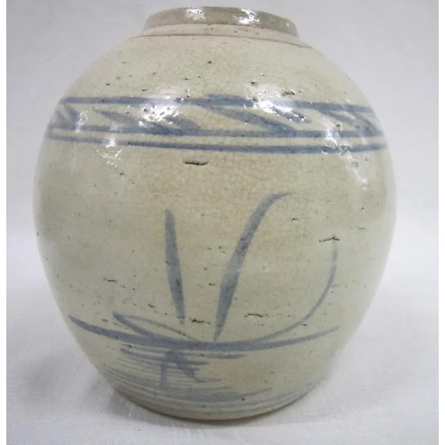 Chinese Chinese Blue and White Decorative Pot For Sale - Image 3 of 7