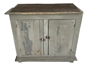 Antique Farmhouse Styled Distressed Painted Kitchen Sideboard/Cupboard
