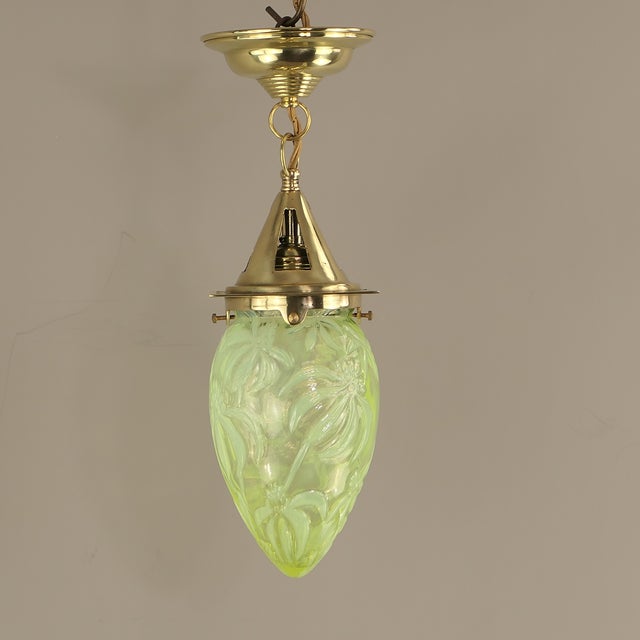 Art Nouveau Viennese Pendant Lamp with Uranium Vaseline Glass Shade, Austria, 1920s For Sale - Image 3 of 18
