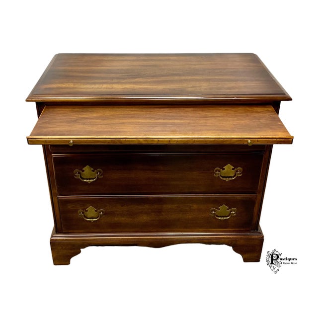 Vintage Chippendale Style Commode / Chest of Drawers from the Trutype Americana Collection by Statton featuring High...