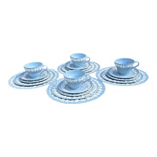 Vintage Wedgwood Queensware Lavender & White Embossed Grapevine 5-Piece Place Settings - Service for 4 For Sale