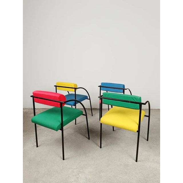 Postmodern Vienna Chairs by Rodney Kinsman for Bieffeplast, 1980s, Set of 4 For Sale - Image 6 of 18