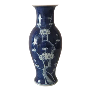 Vintage Chinese Asian Blue and White Cherry Prunus Blossom Porcelain Vase