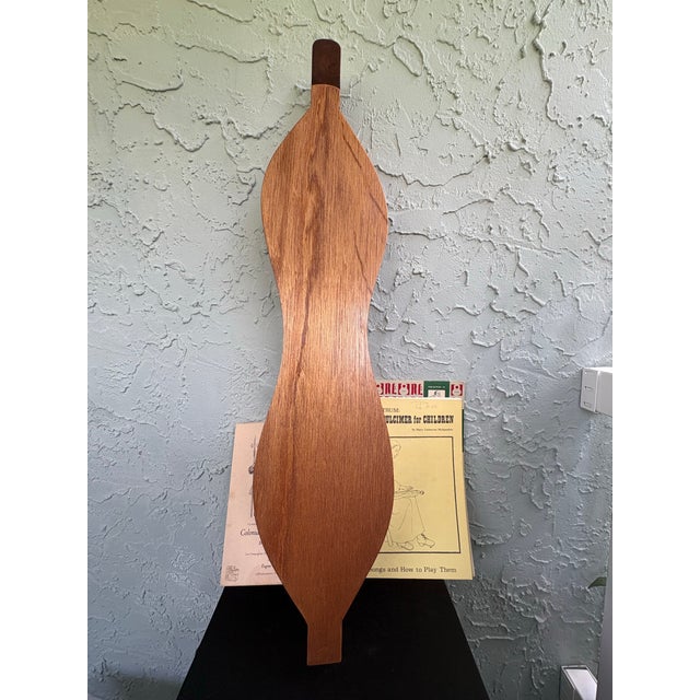 Chocolate Vintage Handmade Hourglass Mountain Dulcimer With Heart Cutouts & Music Books For Sale - Image 8 of 12