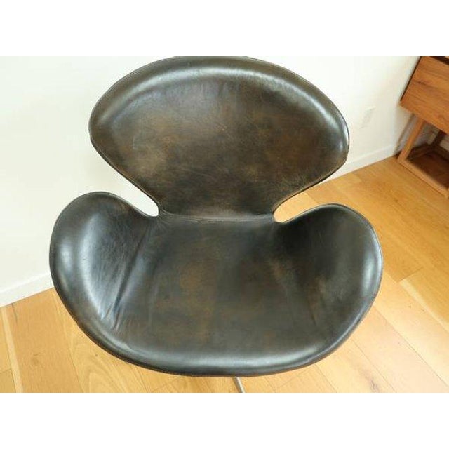 Mid 20th Century Restoration Hardware Rh Devon Leather Swivel Desk Chair – Discontinued For Sale - Image 5 of 6