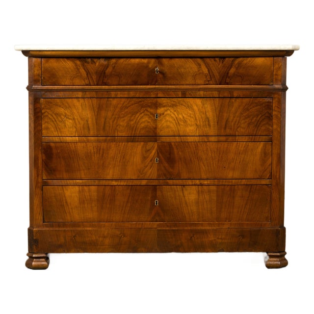 Mid-19th Century French Louis Philippe Walnut Commode With Carrara Marble Top For Sale