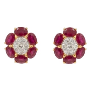 Natural Ruby 3.30cts & Diamond 0.40cts Earring in 18k Yellow Gold For Sale