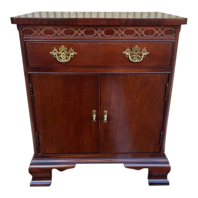 Hickory Chair James River Collection Chippendale Carved Mahogany One Drawer Enclosed Nightstand For Sale