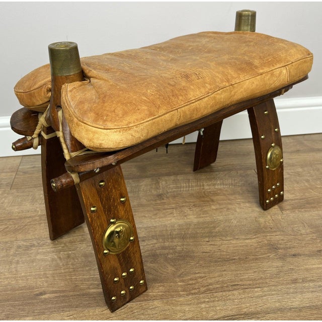 Vintage Ottoman in Oak For Sale - Image 5 of 17