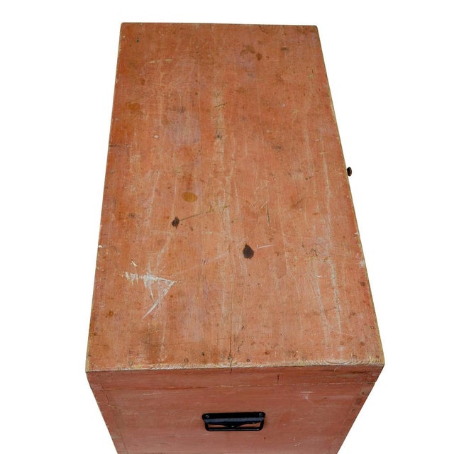 Antique Scandinavian Pine Flat Top Trunk, 1890 For Sale - Image 6 of 9