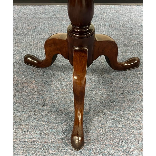 Mid 18th Century Antique 18th Century Queen Anne Tilt Top Tea Table For Sale - Image 5 of 9