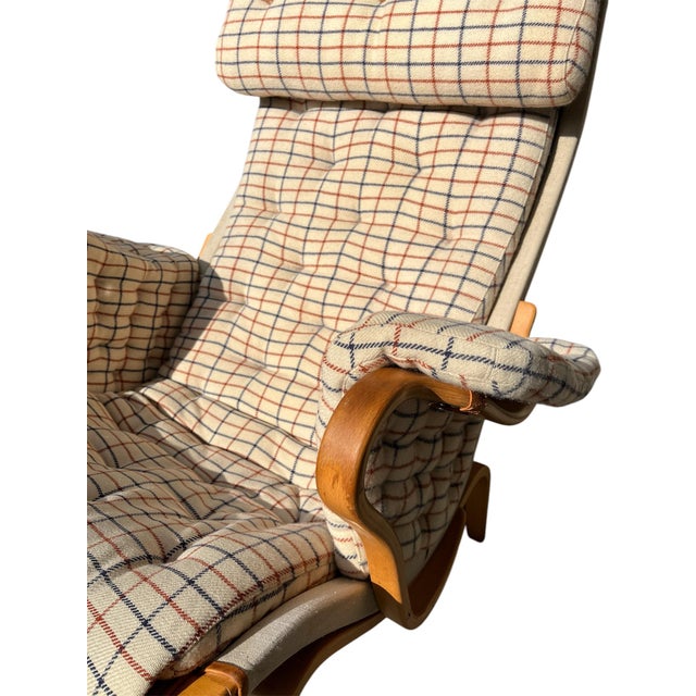 Bruno Mathsson Scandinavian Lounge Chair Pernilla by Bruno Mathsson for Dux, Sweden, 1960s For Sale - Image 4 of 11