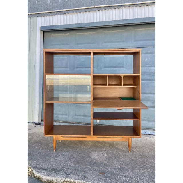 Mid Century Two-Sided Bookcase Étagère and Room Divider With Glass Display Shelf For Sale - Image 4 of 12