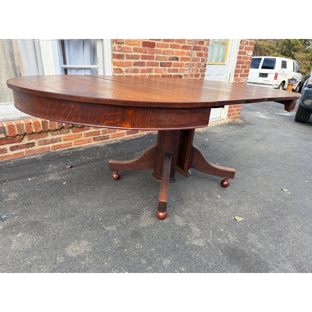 Antique Art & Craft Regency Style Tiger Oak Extendsion Round Dining Table With 4 Leaves For Sale - Image 15 of 18