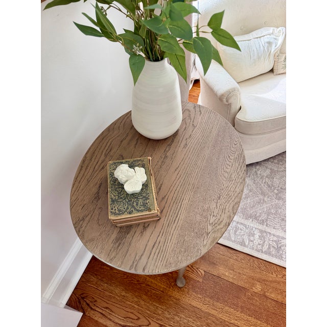 Vintage Queen Anne Style Refinished Oval Tiger Oak Side Table With Cabriole Legs and Scalloped Skirt For Sale In New York - Image 6 of 10
