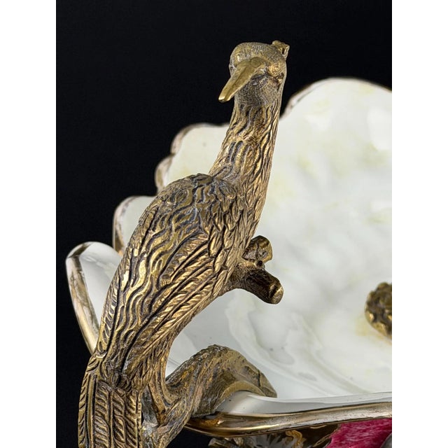 Large Hollywood Regency Peacock Centerpiece Bowl in Gilt Metal and Porcelain, 1930s For Sale - Image 12 of 17