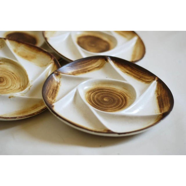 Vintage French Hand-Painted Stoneware Divided Plates from Longchamp, 1960s, Set of 5 For Sale - Image 4 of 9