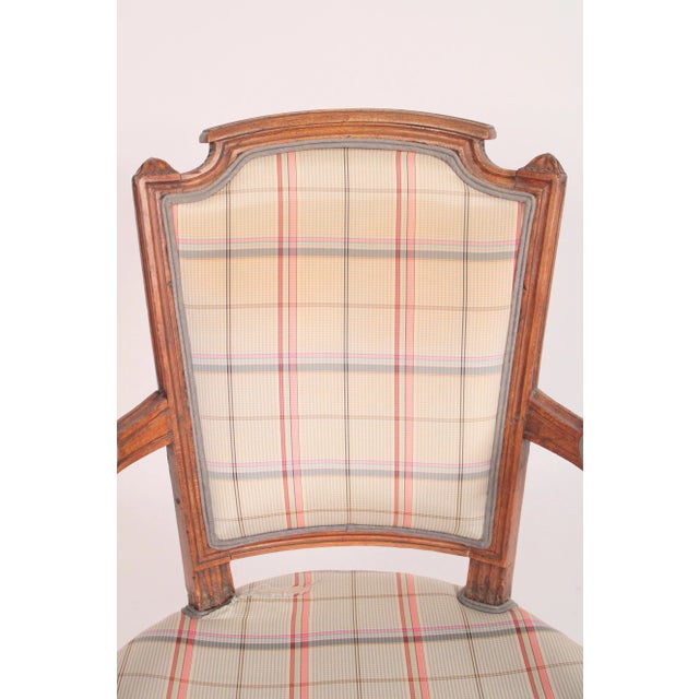 Wood Pair of Late 18th Century Louis XVI Beech Wood Armchair Frames For Sale - Image 7 of 13