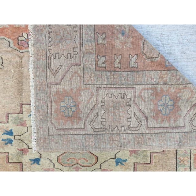 Midcentury Oushak Rug in Neutrals, Flesh Tones, Blues For Sale In Nashville - Image 6 of 11