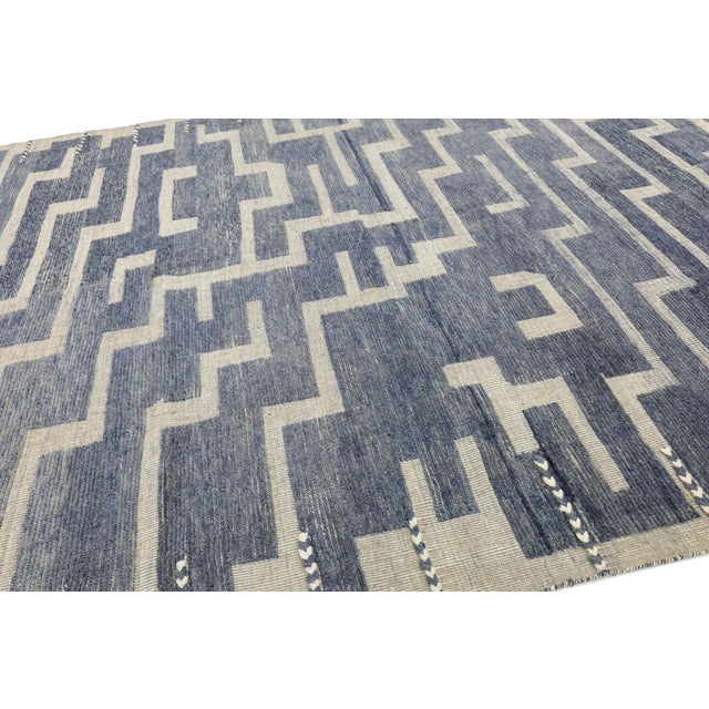 2010s 10x14 Modern Maze Blue & Cream Moroccan Geometric Handmade Wool Rug For Sale - Image 5 of 11