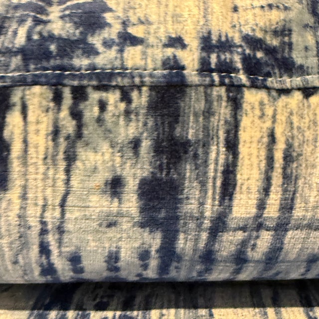 Contemporary Blue and White Graphic Lee Industries Swivel Recliner For Sale - Image 3 of 9