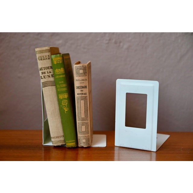 1960s Minimalist Bookends in Lacquered Metal, 1960s, Set of 2 For Sale - Image 5 of 5
