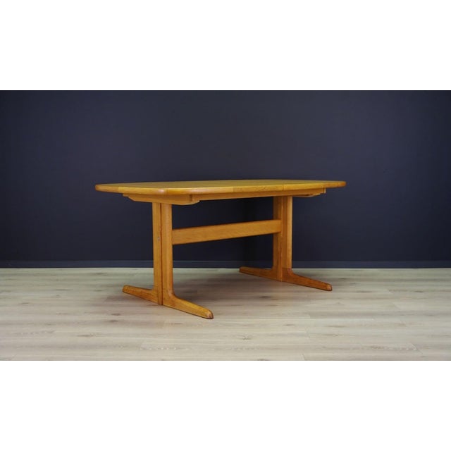 The table was made in the 1960s. It was produced by the well-known Danish manufactory Skovby Møbelfabrik. The structure...