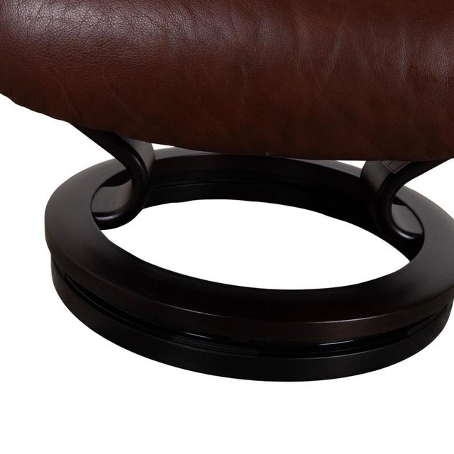 Set of Leather Reno Recliner and Ottoman with Manual Function from Stressless For Sale - Image 9 of 18