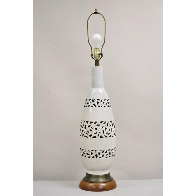Vintage Mid Century Modern Tall Glazed Pottery Ceramic Table Lamp With Walnut Base For Sale - Image 12 of 12