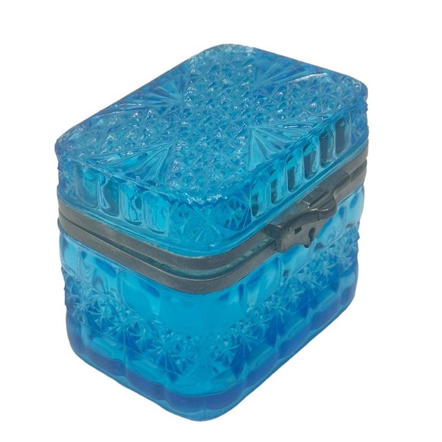 Early 19th Century Blue Czechoslovakia Pressed Glass Box For Sale - Image 5 of 6