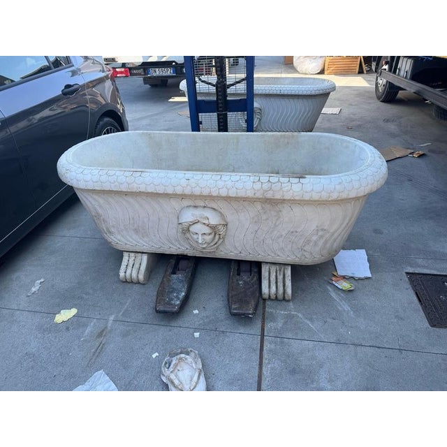 20th Century Italian Marble Bathtub, 1950s For Sale - Image 3 of 16