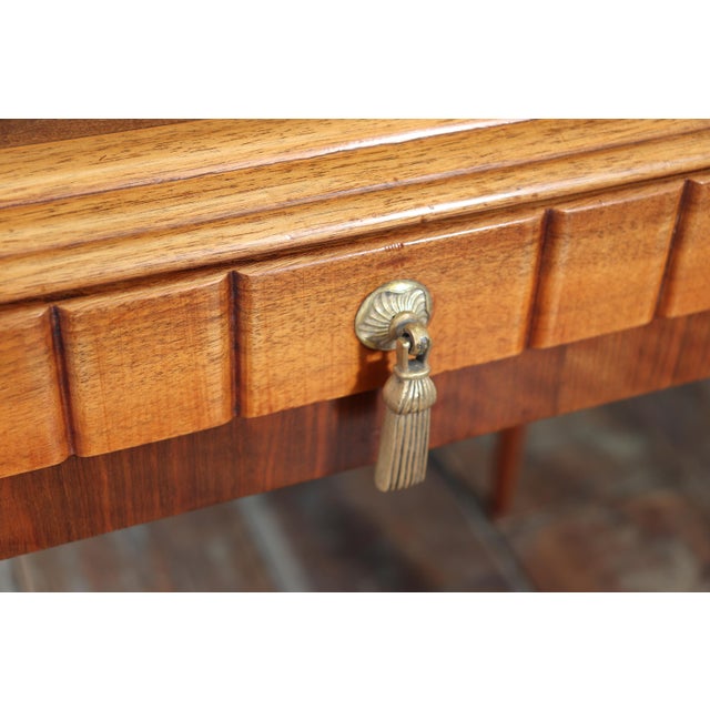 Art Deco Walnut Writing Table with Satinwood Inlay, 1925 For Sale - Image 14 of 18
