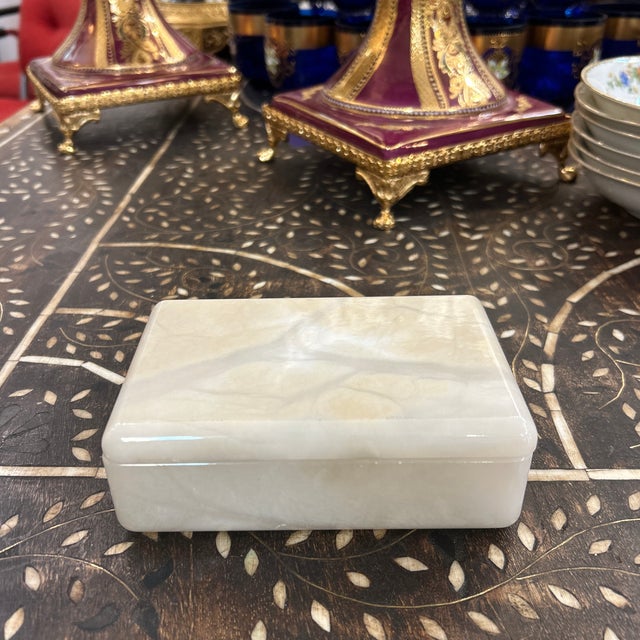 Ivory Italian Bone - Colored Volterra Alabaster Swivel Top Accessories Box by Ducceshci For Sale - Image 8 of 9