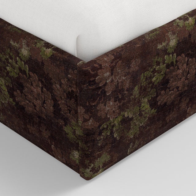 Square Low Platform Bed in Verdure Merlot, Queen For Sale In Chicago - Image 6 of 6