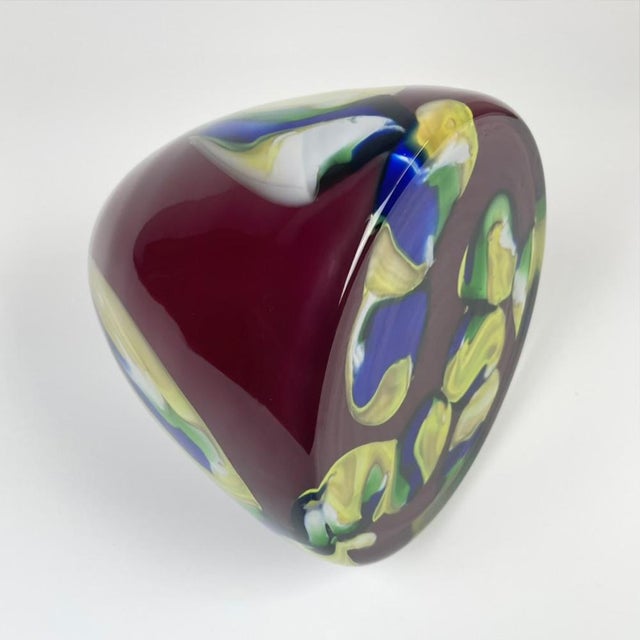 Large Murano glass sommerso vase Circa 1980 Weight: 2300 g Dimensions Diameter: 18 cm at widest point Height: 18 cm This...