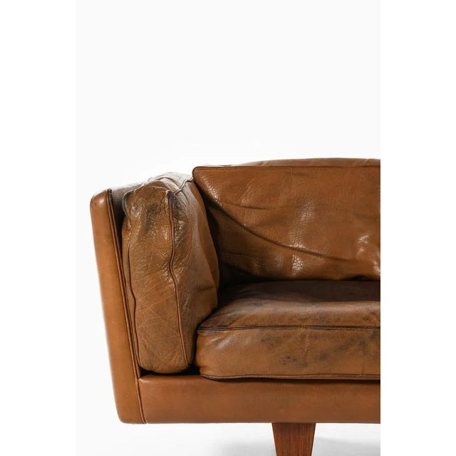 1960s Sofa in Rosewood and Brown Leather attributed to Illum Wikkelsø, 1960s For Sale - Image 5 of 8