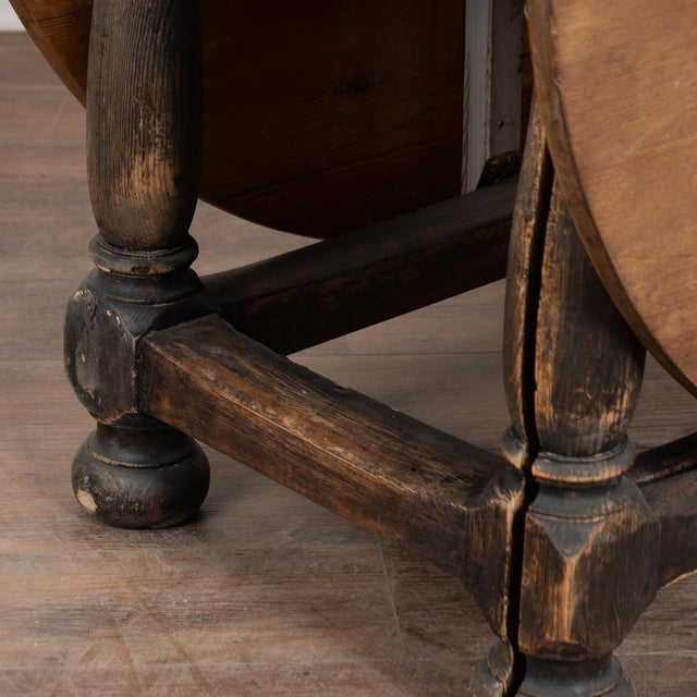 19th Century Swedish Pine Drop-Leaf Gate Leg Table For Sale - Image 10 of 17