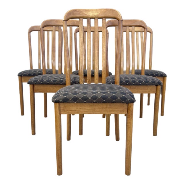 Danish Mid Century Modern Style Dining Chairs | Set of Six in Benny Linden Style For Sale