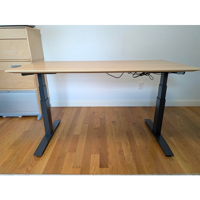 Beige Herman Miller Renew Sit-to-Stand Desk, Beige - Mid-Century Modern For Sale - Image 8 of 14