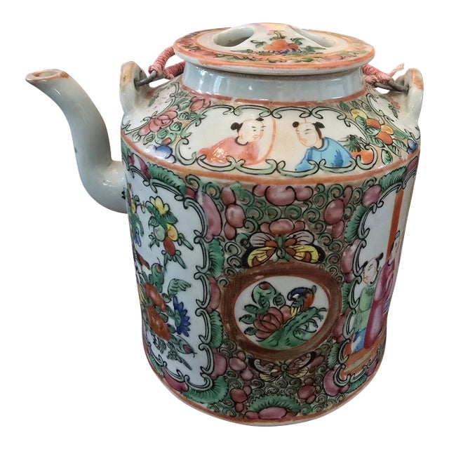 Antique Chinese Porcelain Rose Medallion Tea Pot For Sale