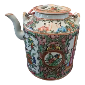 Antique Chinese Porcelain Rose Medallion Tea Pot