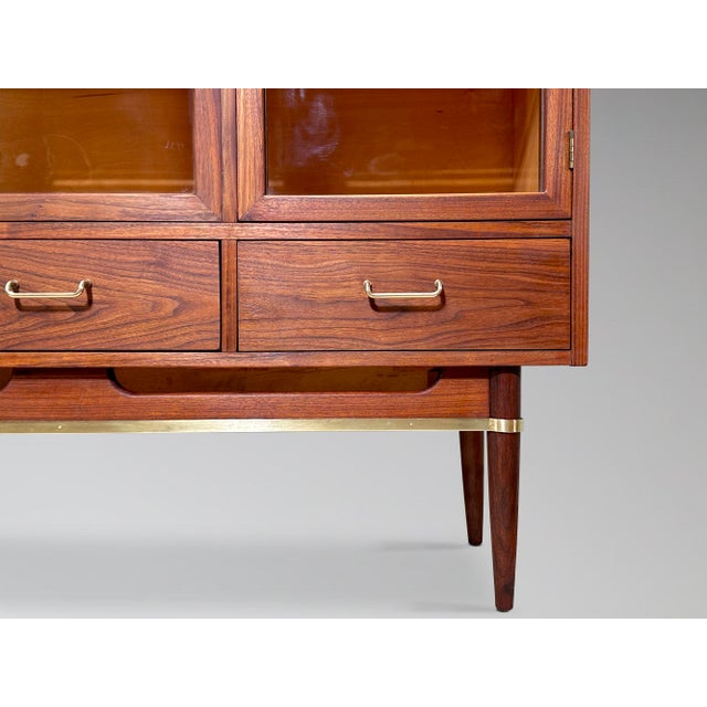 Restored American of Martinsville Dania Bubble Glass China Cabinet Display Shelving by Merton Gershun For Sale - Image 9 of 13