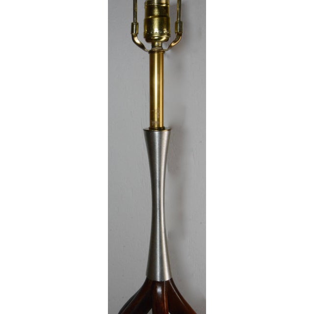 Mid-Century Modern Danish Modern Wood and Metal Table Lamp by Woolums Mfg For Sale - Image 3 of 8
