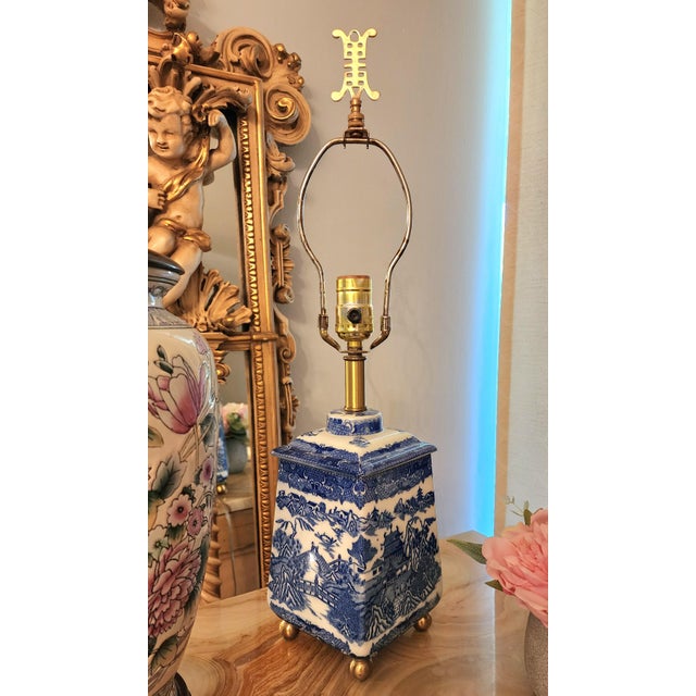 Vintage Chinoiserie Blue & White Porcelain Pagoda Tea Jar Table Lamp For Sale - Image 12 of 12