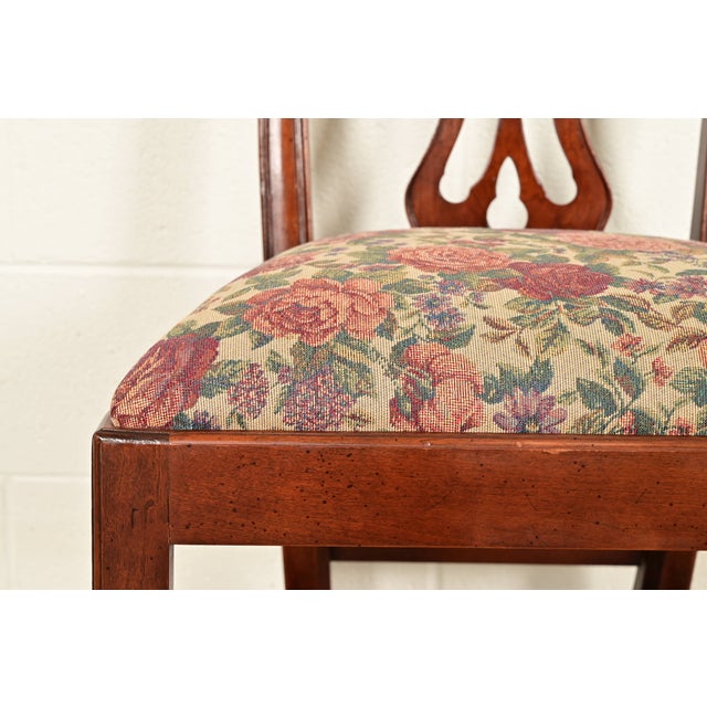Brown Henredon Georgian Carved Mahogany Side Chairs or Dining Chairs, Pair For Sale - Image 8 of 15