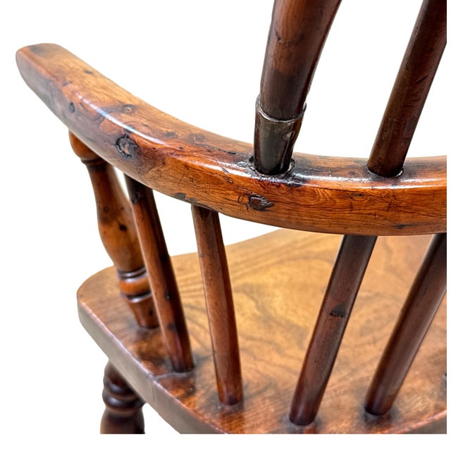 Antique Children's Windsor Armchair in Yew Wood, 1820 For Sale - Image 15 of 17